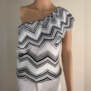 Elegant Monochrome One-Shoulder Top
